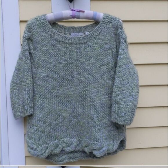 HAND KNIT BY DOLLIE ANTHROPOLOGIE Green Sweater - Picture 1 of 3